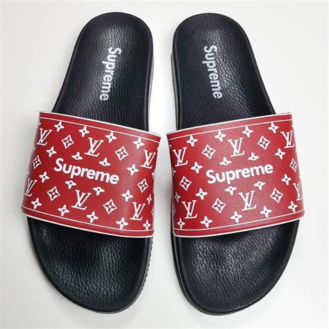 supreme slides men.